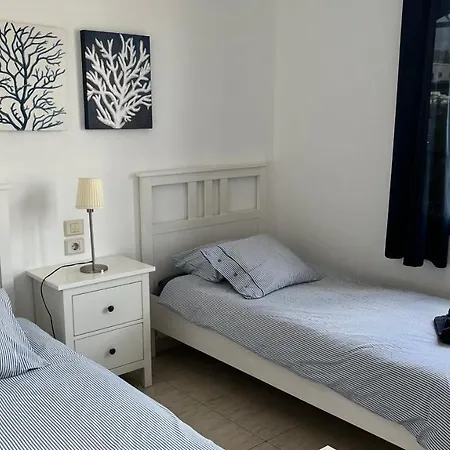 Apartment La Cumbre8a- 2 Bed-2 Bath - 1st Fl.- Air-con-wi-fi *