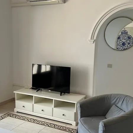 La Cumbre8a- 2 Bed-2 Bath - 1st Fl.- Air-con-wi-fi Apartment Puerto del Carmen (Lanzarote)